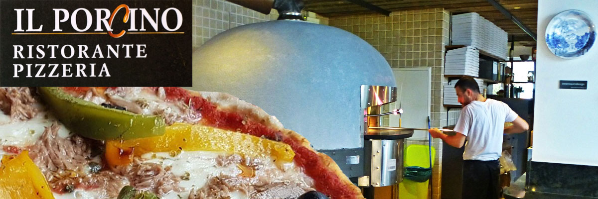 Pizza aus dem Holzofen